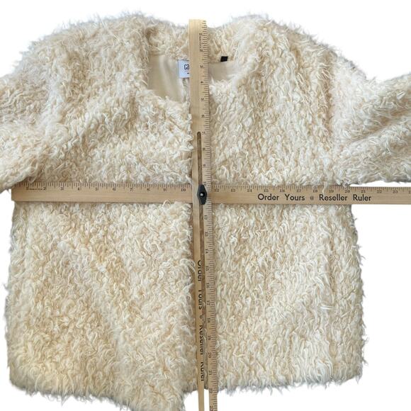 Cabi Jacket Coat Womens Size M Ivory #3024 Teddy Faux Fur Lined Shaggy Cropped - Picture 12 of 12